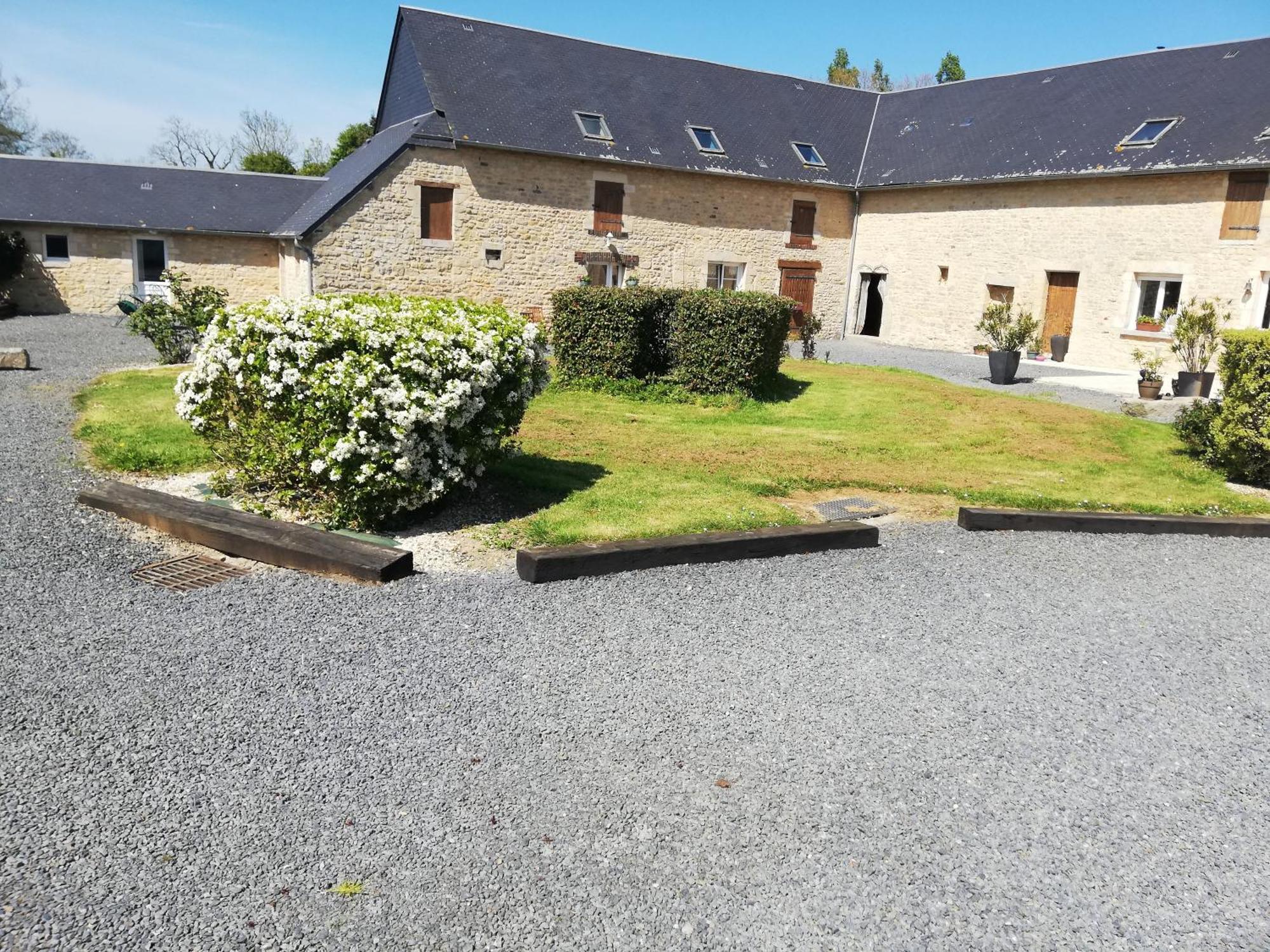 Ferme De Montigny Bed & Breakfast Asnieres-en-Bessin Bagian luar foto