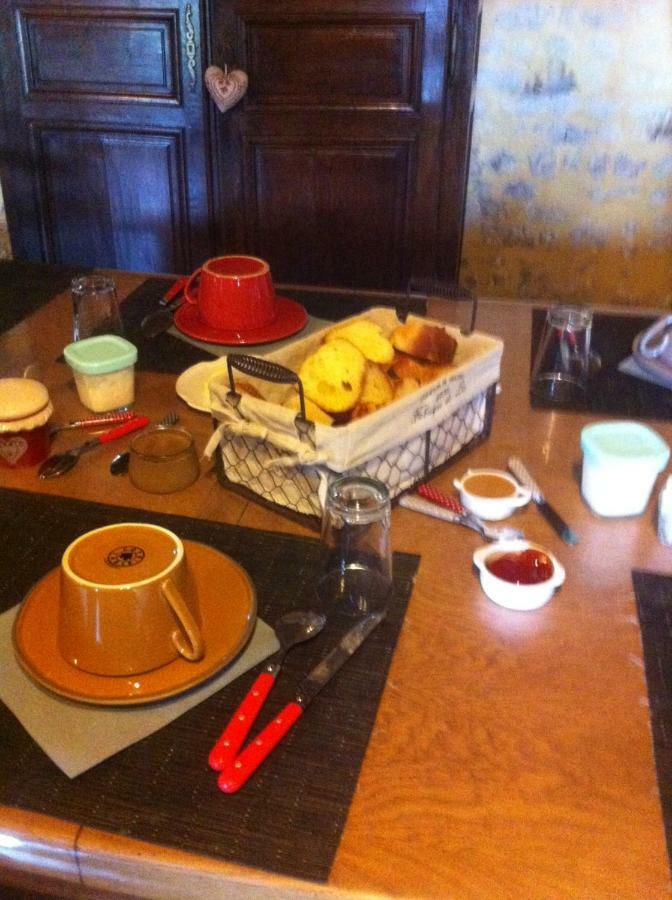 Ferme De Montigny Bed & Breakfast Asnieres-en-Bessin Bagian luar foto